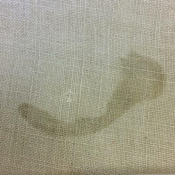 ❤️ $10 Almost Perfect Embroidered Linen Runner - Picture 5 of 5